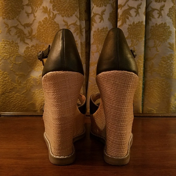 Like NEW Black Leather Platform Espadrilles Heels - Picture 3 of 8